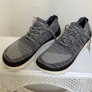 New Altra shoes. Women size 9.5.